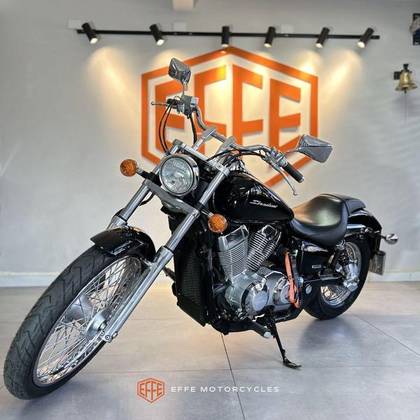HONDA SHADOW 750 